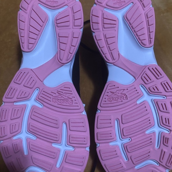 Women Reebok steel toe - Picture 2 of 4